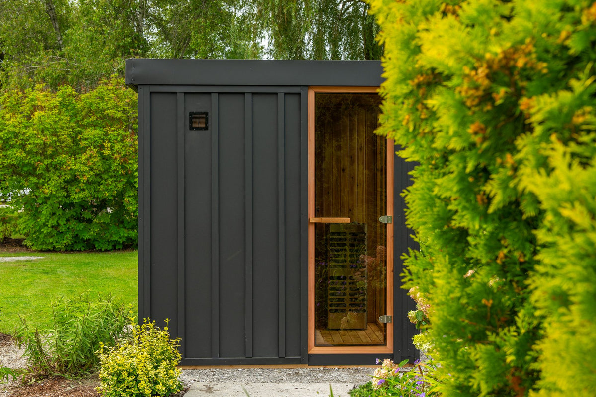 Neptune Mini sauna black steel exterior