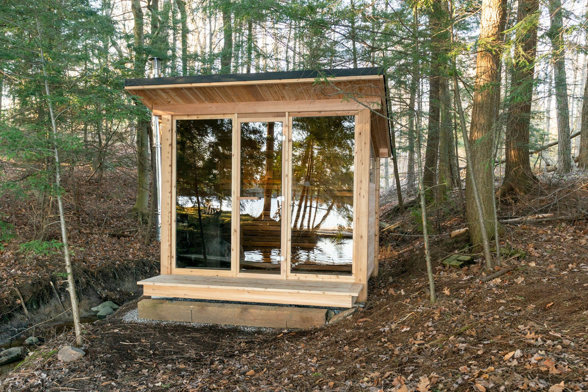 Mountain View sauna with porch among trees